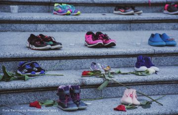 An Indigenous artist is responsible for creating this powerful memorial on the steps of the Vancouver Art Gallery, honouring the 215 children whose remains were discovered on the grounds of a former residential school in Kamloops, B.C. this May. Photo by Tina Taphouse via Twitter/@ttaphouse